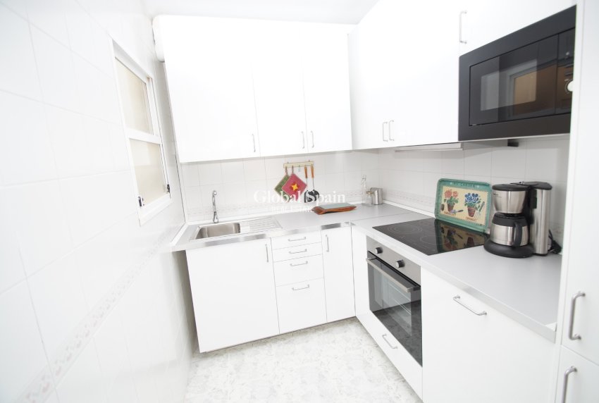 Revente - APPARTEMENT -
ORIHUELA COSTA - Costa Blanca