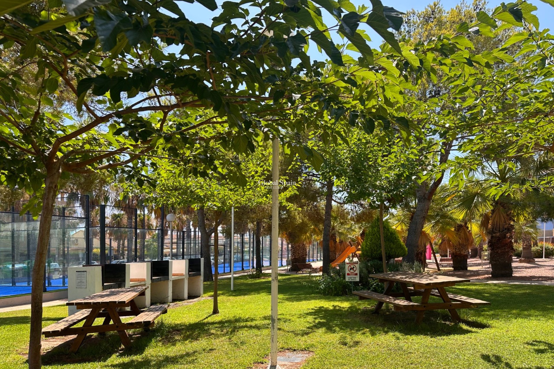 Revente - APPARTEMENT -
ORIHUELA COSTA - Costa Blanca