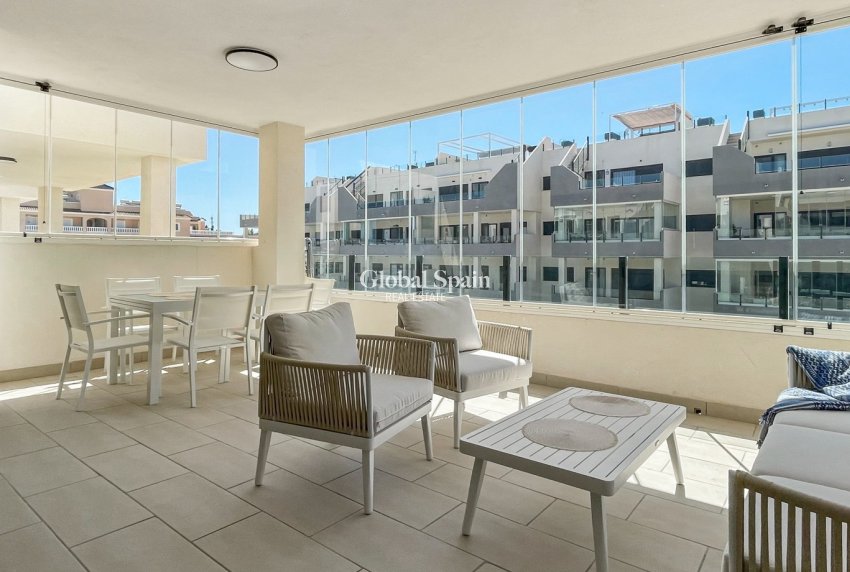 Revente - APPARTEMENT -
ORIHUELA COSTA - Costa Blanca