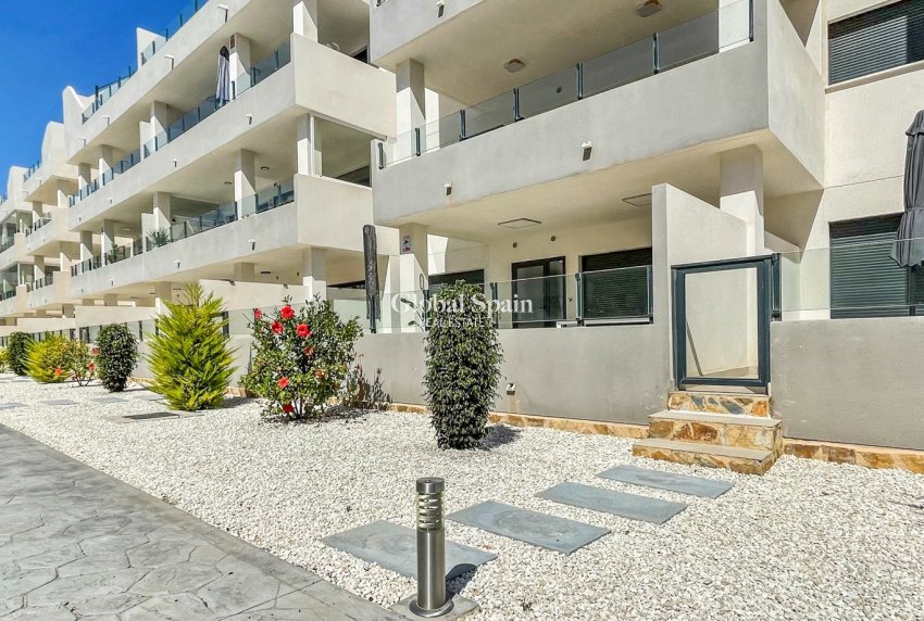 Revente - APPARTEMENT -
ORIHUELA COSTA - Costa Blanca