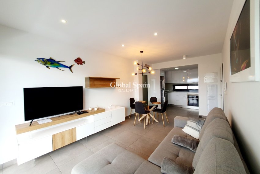Revente - APPARTEMENT -
ORIHUELA COSTA - Costa Blanca