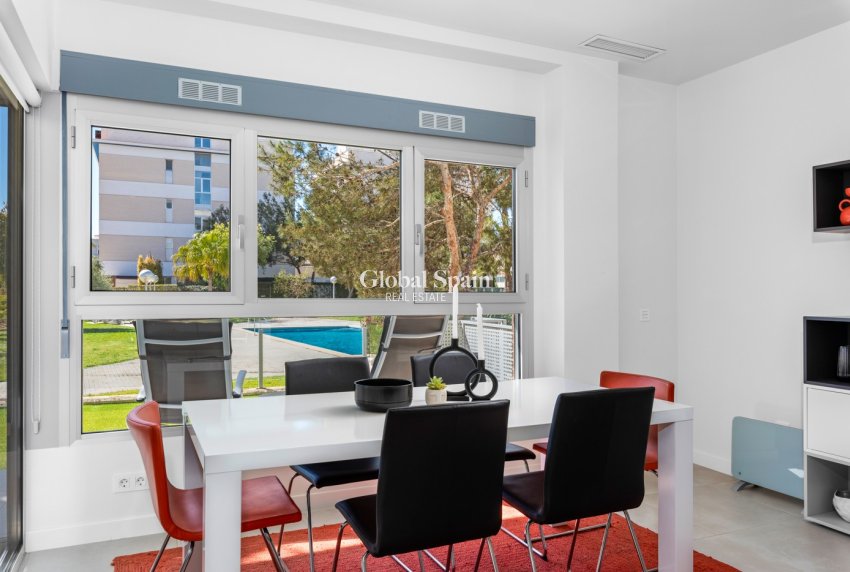 Revente - APPARTEMENT -
ORIHUELA COSTA - Costa Blanca