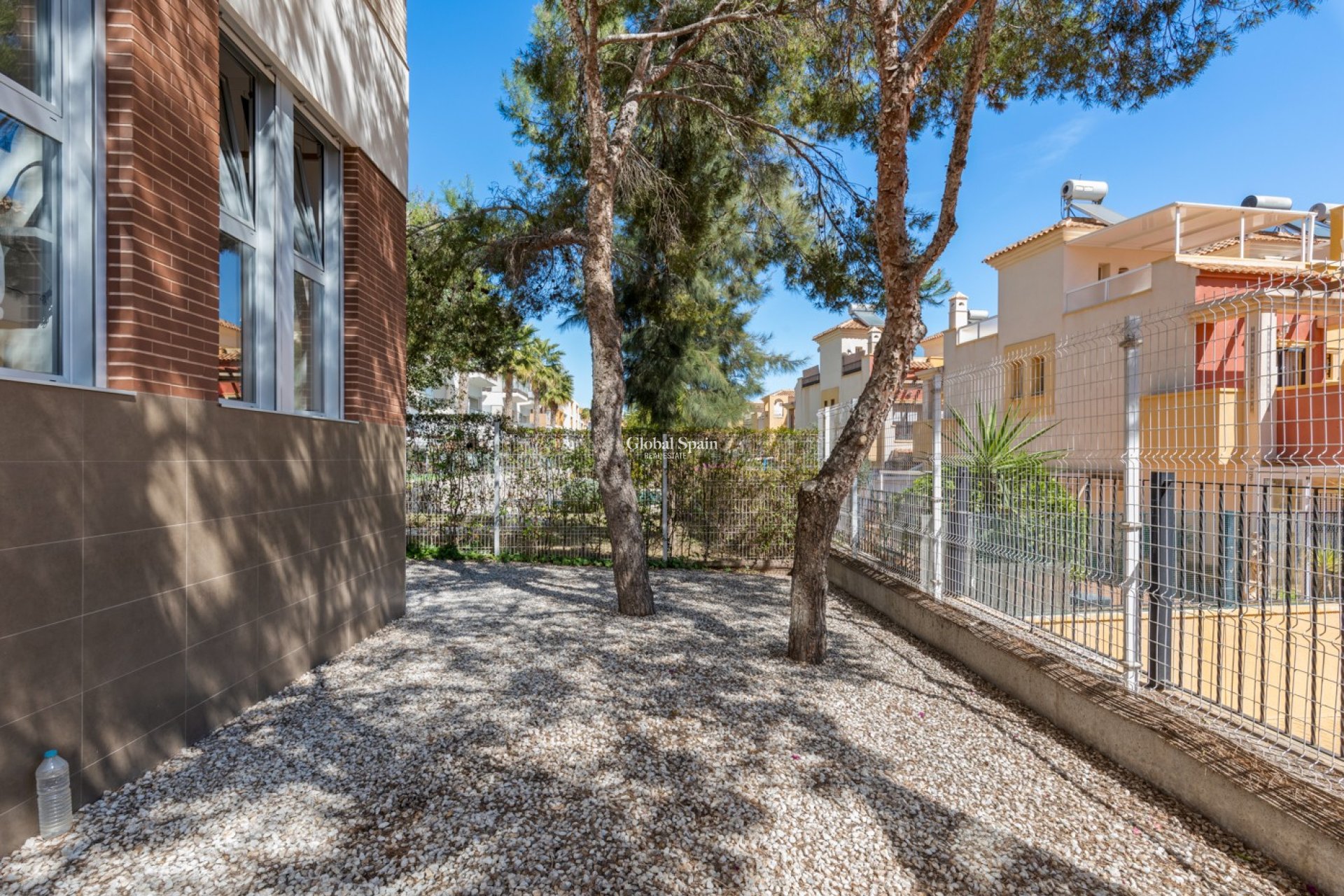 Revente - APPARTEMENT -
ORIHUELA COSTA - Costa Blanca