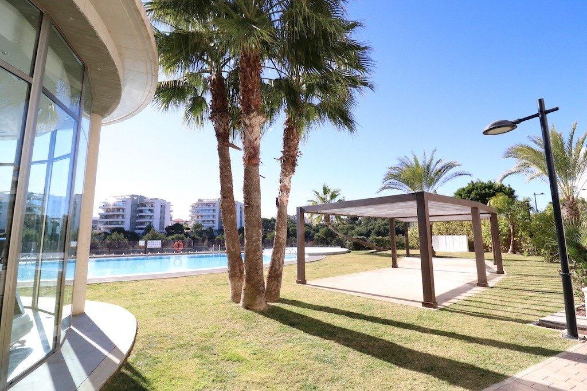 Revente - APPARTEMENT -
ORIHUELA COSTA - Costa Blanca
