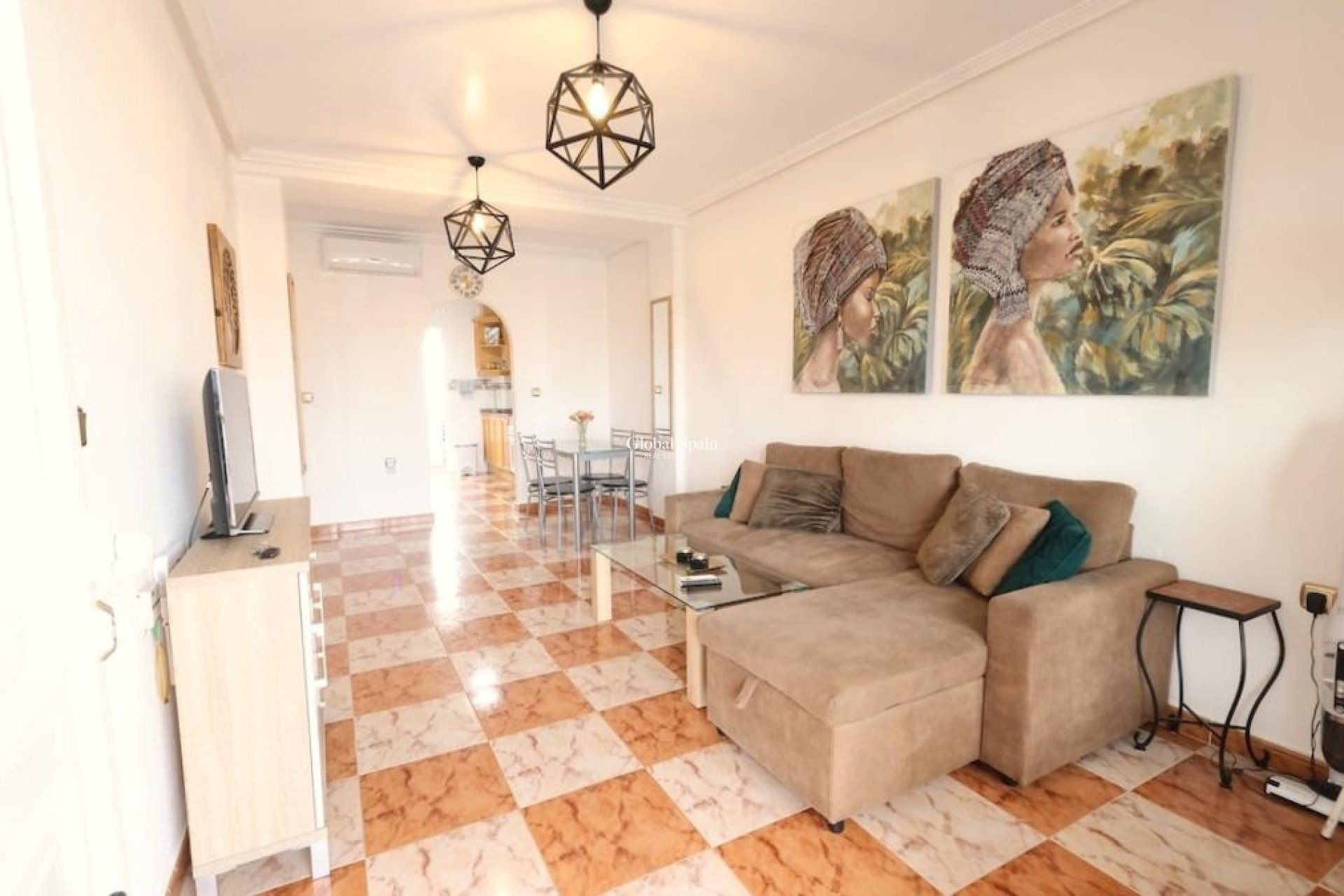 Revente - APPARTEMENT -
ORIHUELA COSTA - Costa Blanca