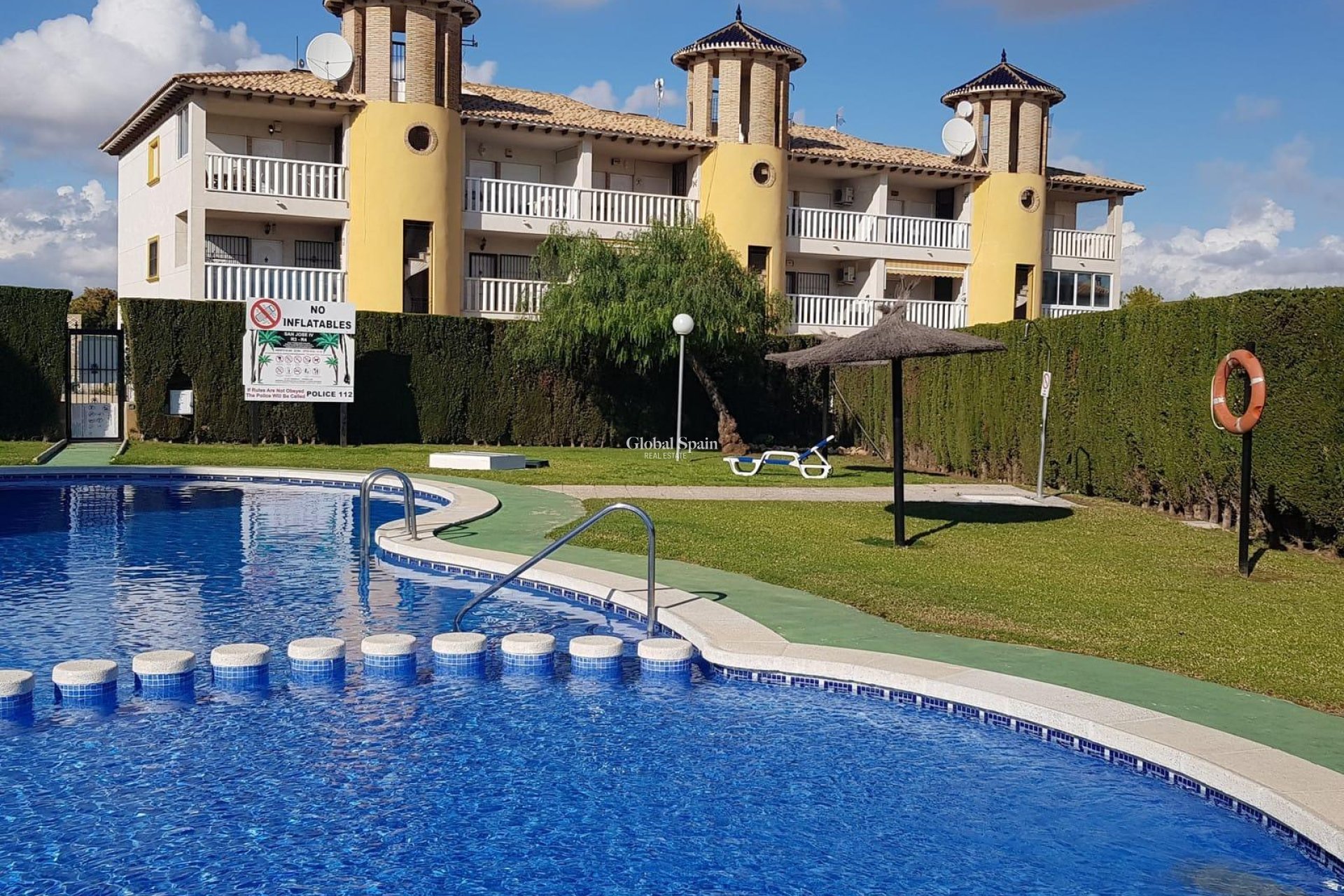 Revente - APPARTEMENT -
ORIHUELA COSTA - Costa Blanca