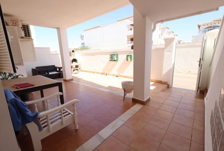 Revente - APPARTEMENT -
ORIHUELA COSTA - Costa Blanca
