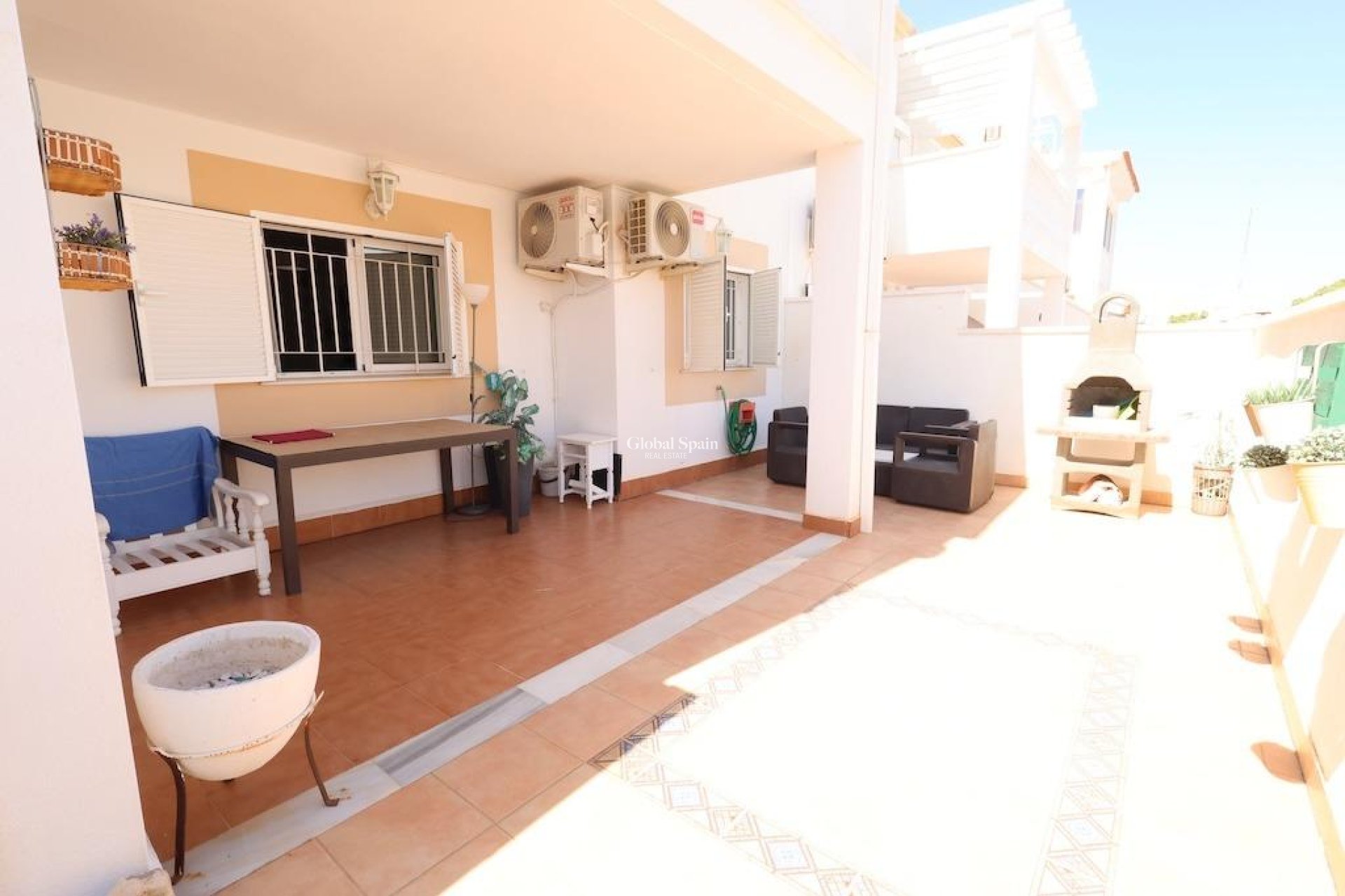 Revente - APPARTEMENT -
ORIHUELA COSTA - Costa Blanca