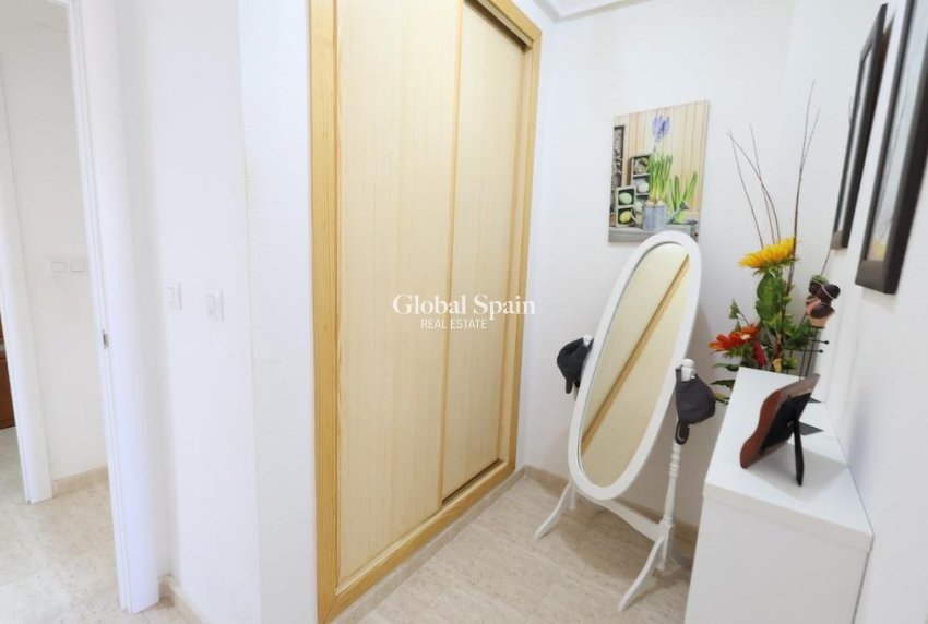 Revente - APPARTEMENT -
ORIHUELA COSTA - Costa Blanca