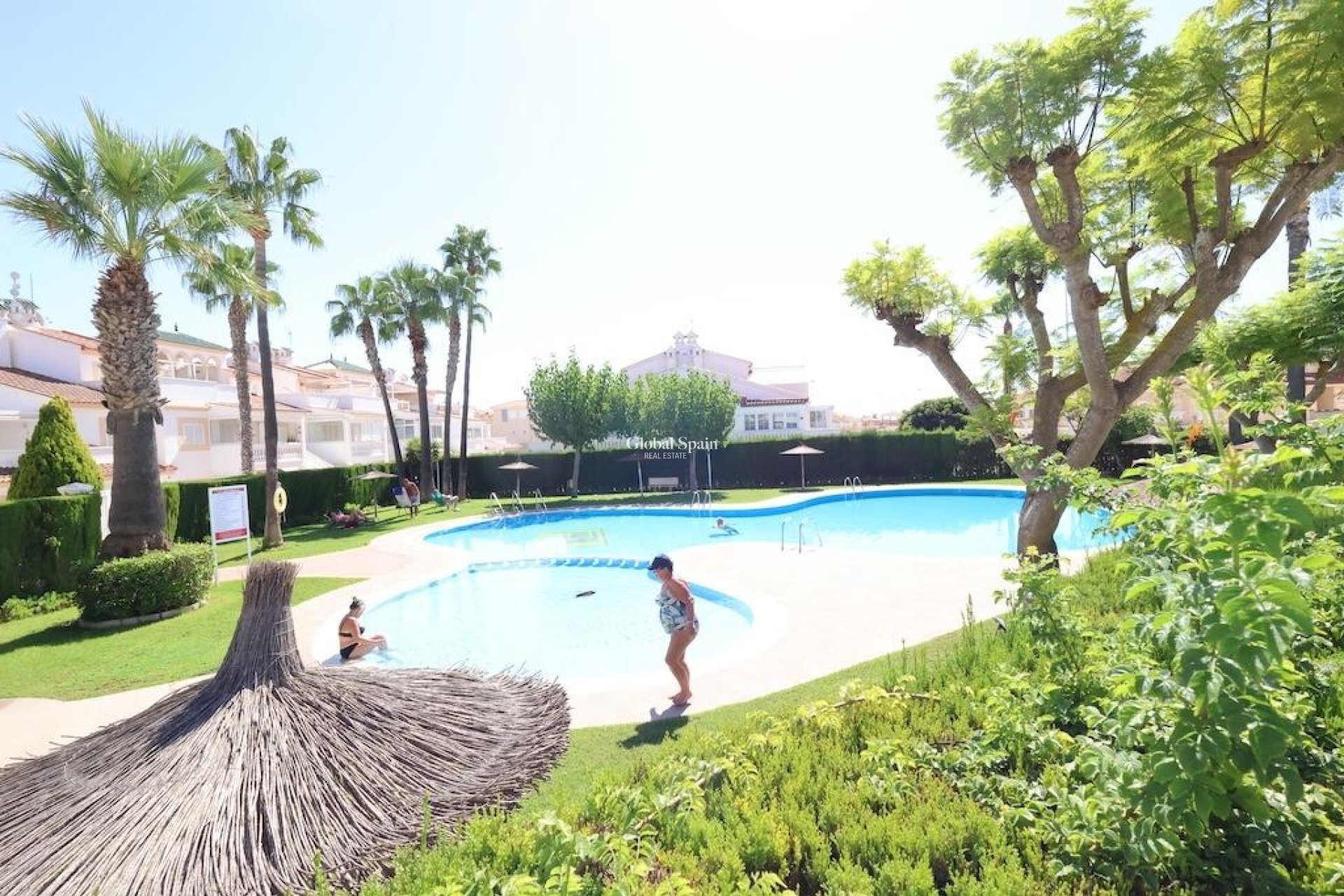 Revente - APPARTEMENT -
ORIHUELA COSTA - Costa Blanca