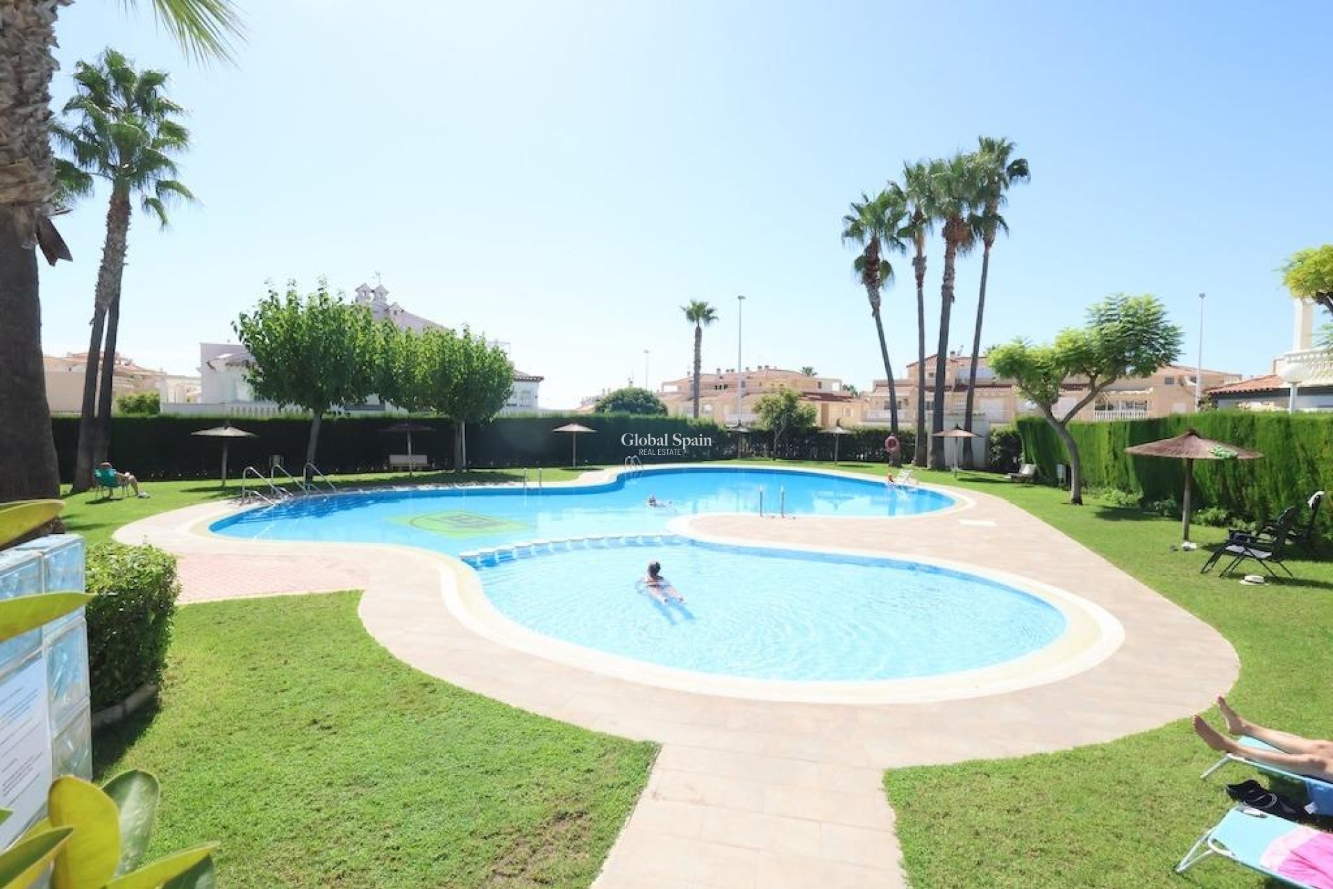 Revente - APPARTEMENT -
ORIHUELA COSTA - Costa Blanca