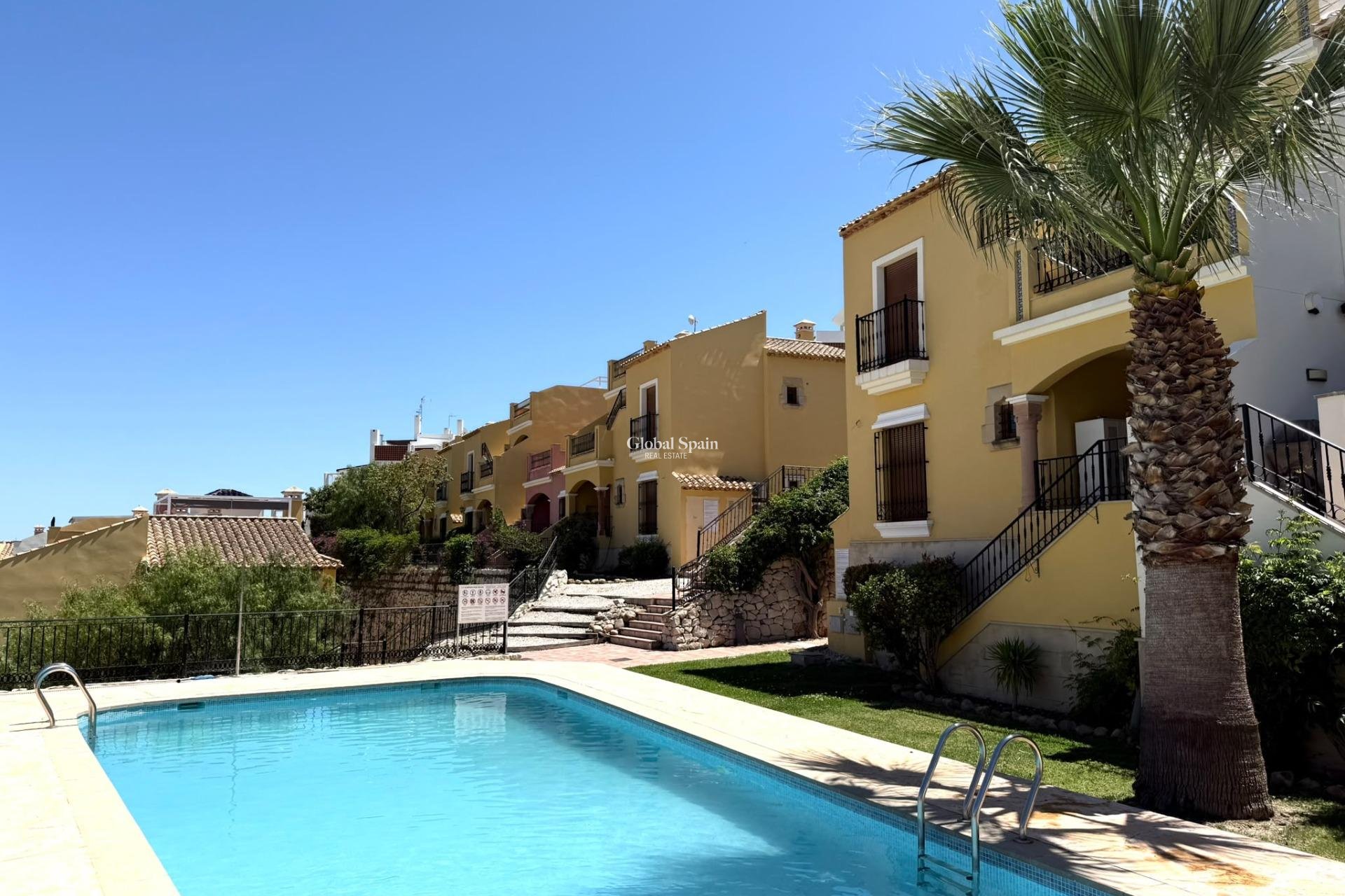 Revente - APPARTEMENT -
ORIHUELA COSTA - Costa Blanca