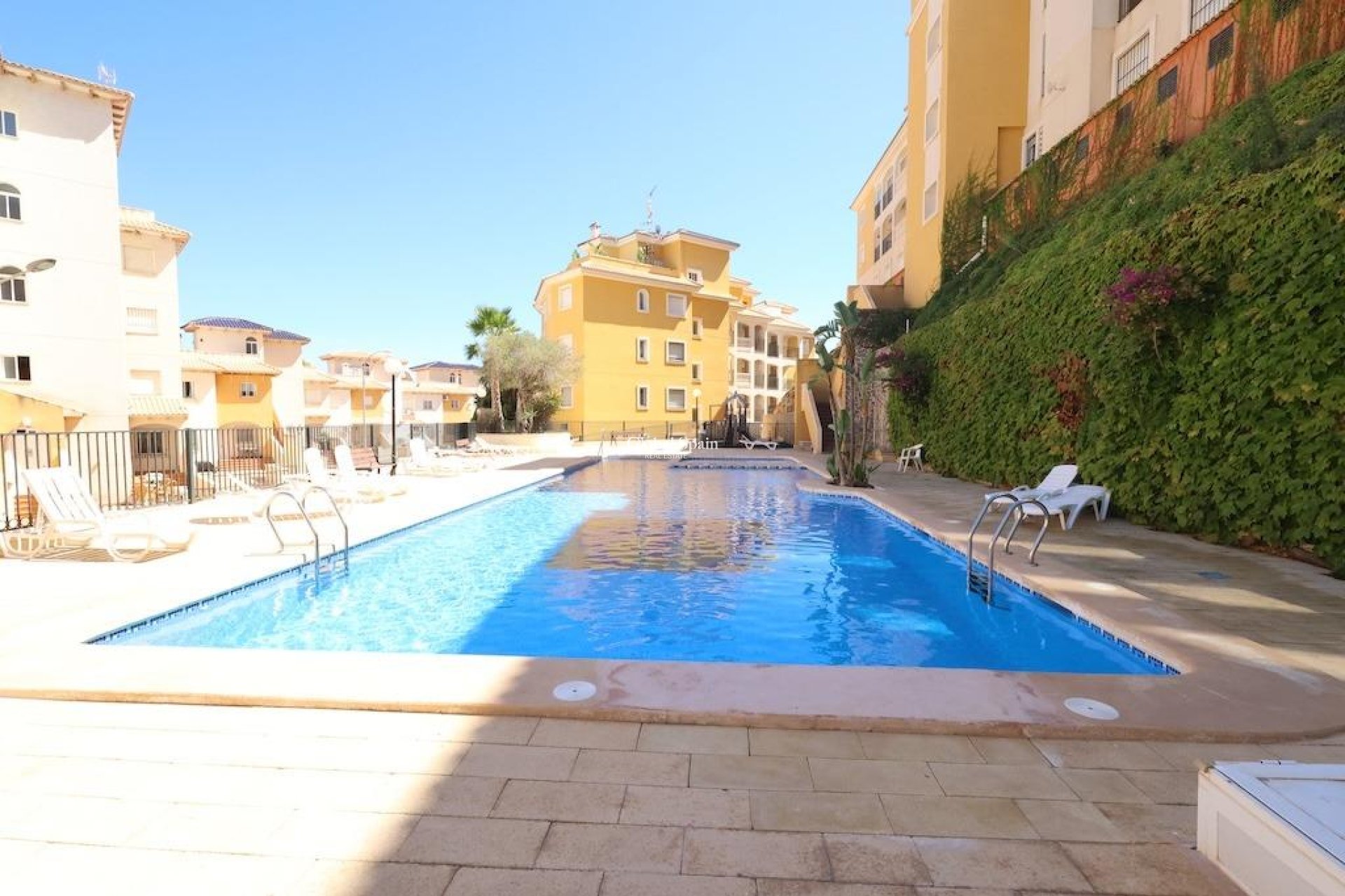 Revente - APPARTEMENT -
ORIHUELA COSTA - Costa Blanca