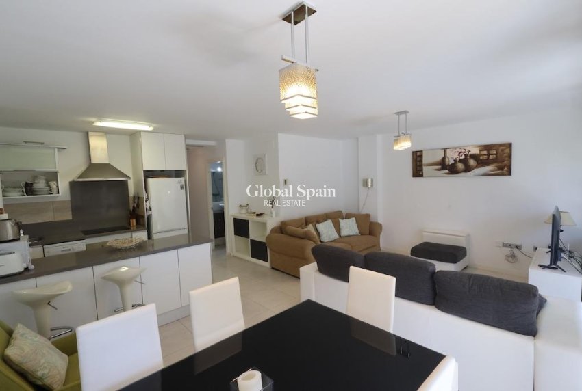 Revente - APPARTEMENT -
ORIHUELA COSTA - Costa Blanca