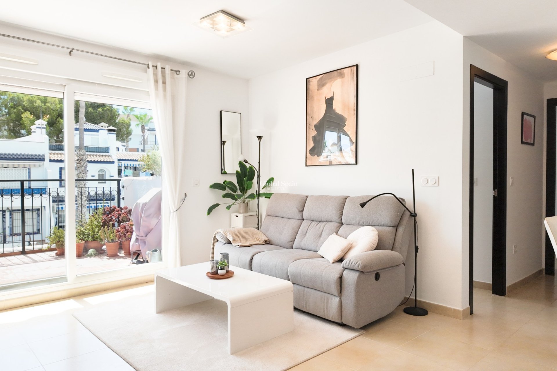 Revente - APPARTEMENT -
ORIHUELA COSTA - Costa Blanca