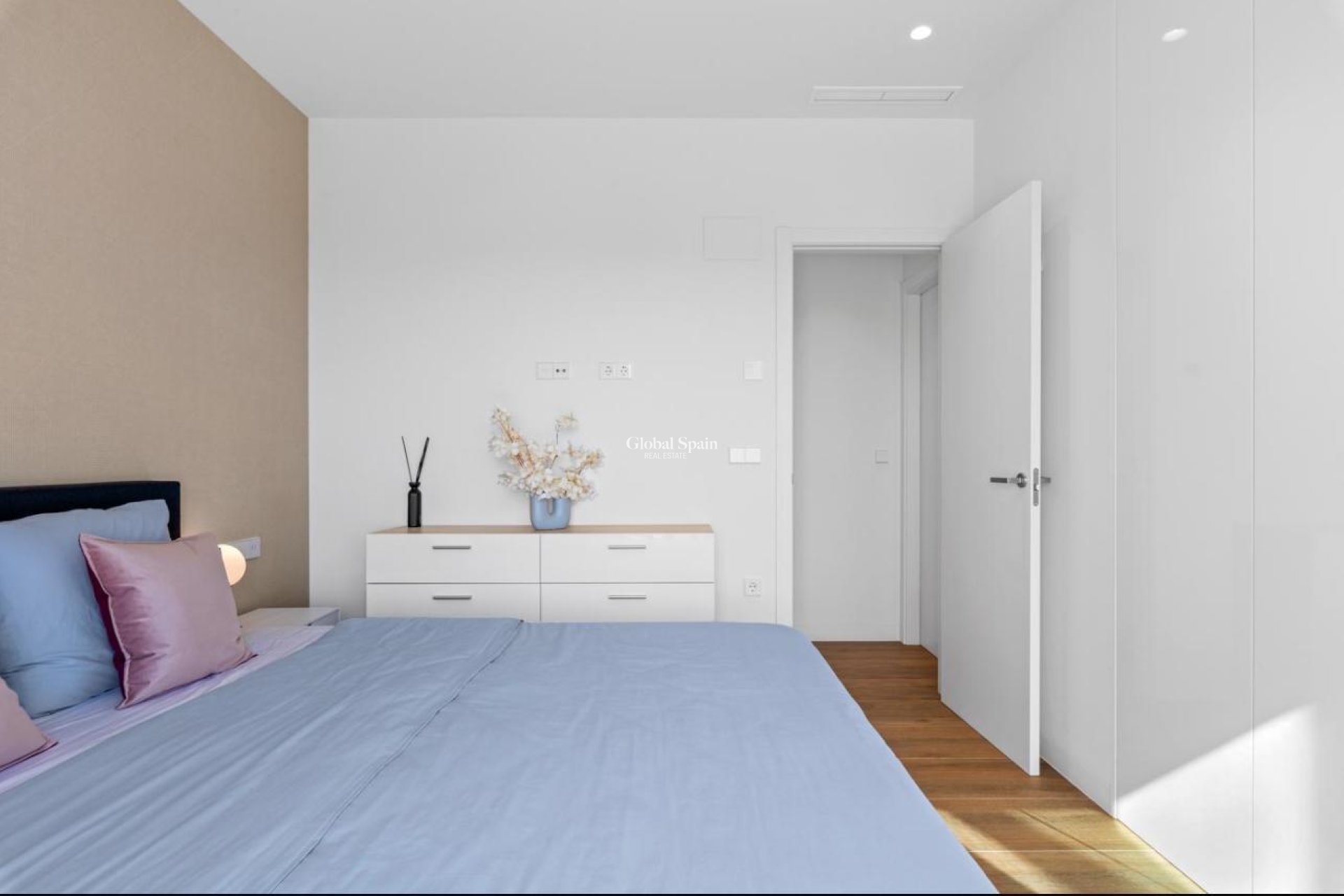 Revente - APPARTEMENT -
ORIHUELA COSTA - Costa Blanca