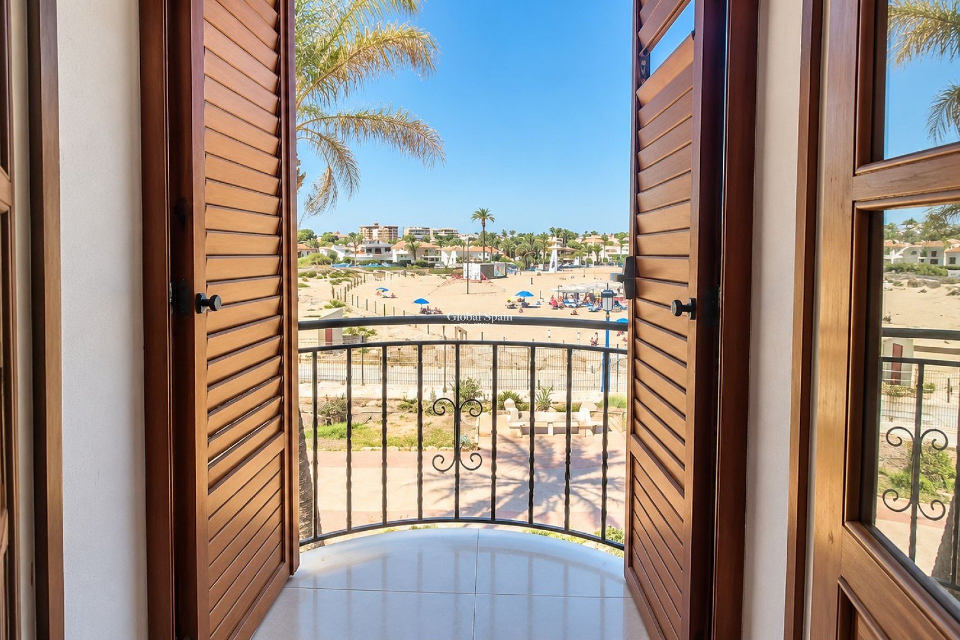 Revente - APPARTEMENT -
ORIHUELA COSTA - Costa Blanca