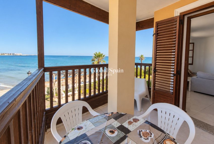 Revente - APPARTEMENT -
ORIHUELA COSTA - Costa Blanca
