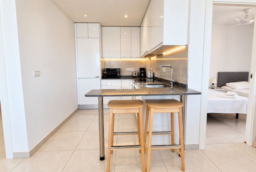 Revente - APPARTEMENT -
ORIHUELA COSTA - Costa Blanca
