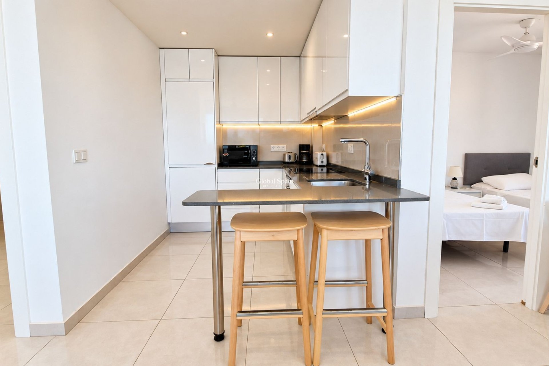 Revente - APPARTEMENT -
ORIHUELA COSTA - Costa Blanca