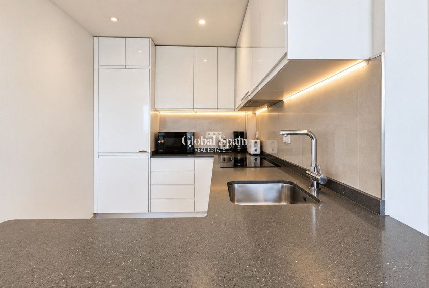 Revente - APPARTEMENT -
ORIHUELA COSTA - Costa Blanca