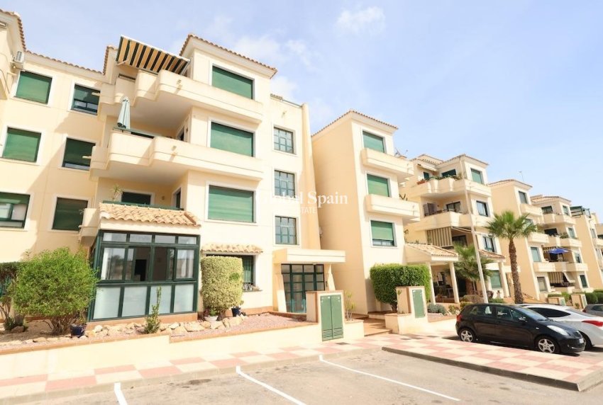 Revente - APPARTEMENT -
ORIHUELA COSTA - Costa Blanca