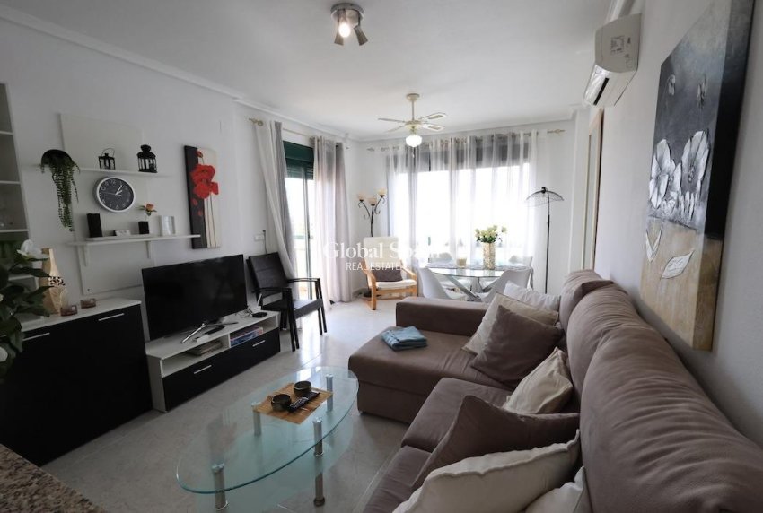 Revente - APPARTEMENT -
ORIHUELA COSTA - Costa Blanca