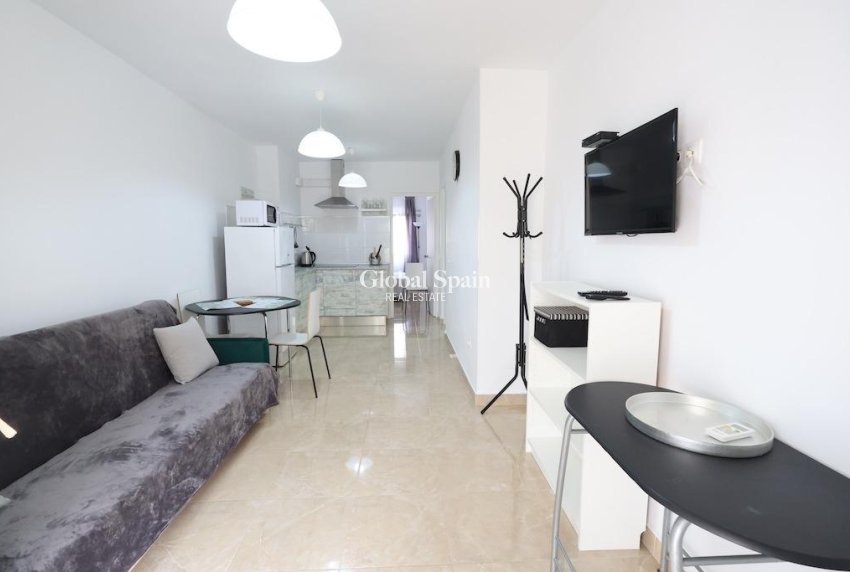 Revente - APPARTEMENT -
ORIHUELA COSTA - Costa Blanca
