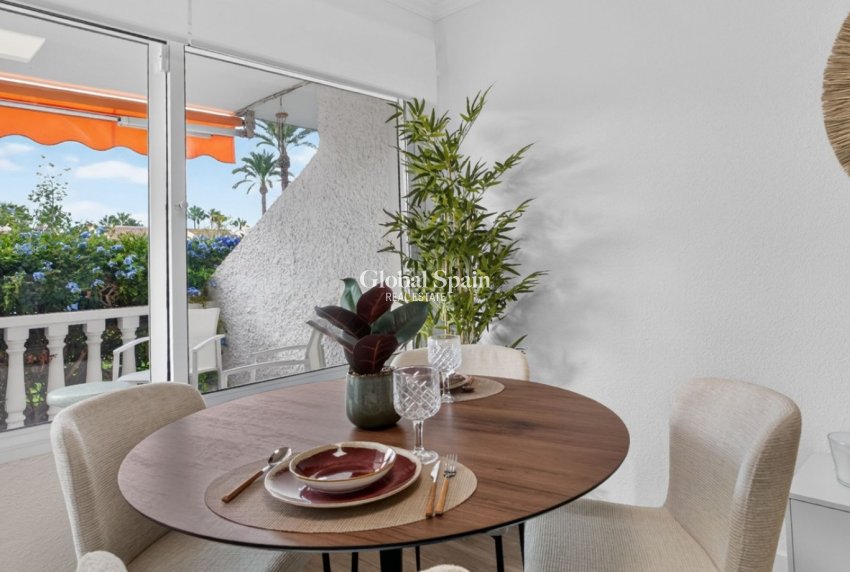 Revente - APPARTEMENT -
ORIHUELA COSTA - Costa Blanca