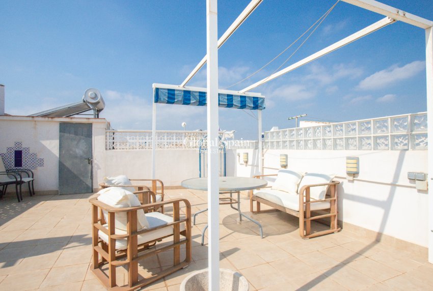 Revente - APPARTEMENT -
ORIHUELA COSTA - Costa Blanca