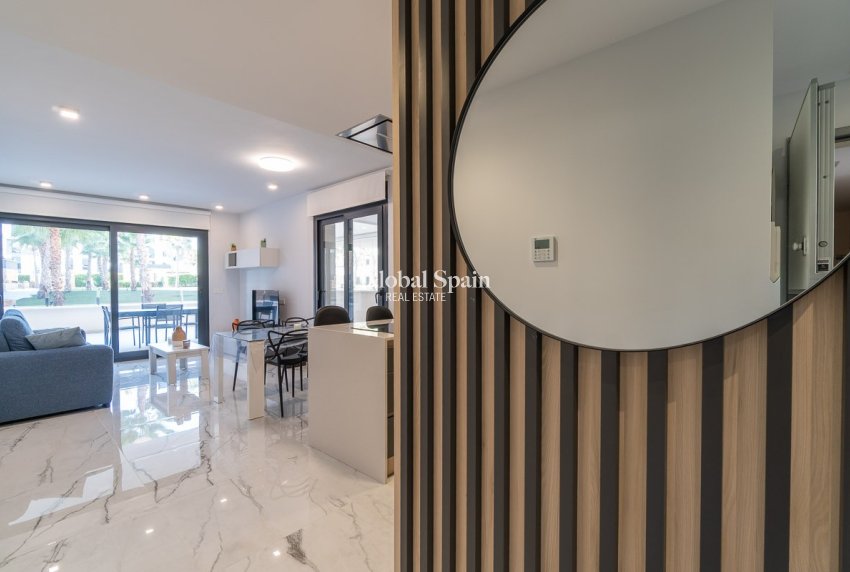 Revente - APPARTEMENT -
ORIHUELA COSTA - Costa Blanca