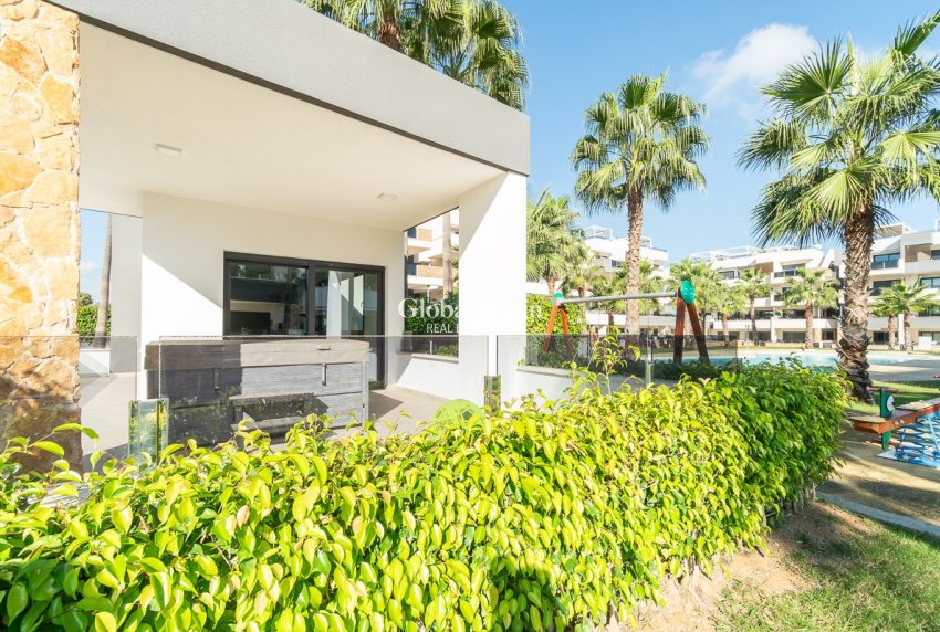 Revente - APPARTEMENT -
ORIHUELA COSTA - Costa Blanca