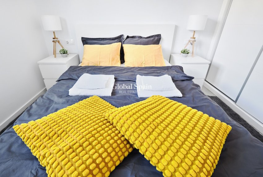 Revente - APPARTEMENT -
ORIHUELA COSTA - DEHESA DE CAMPOAMOR