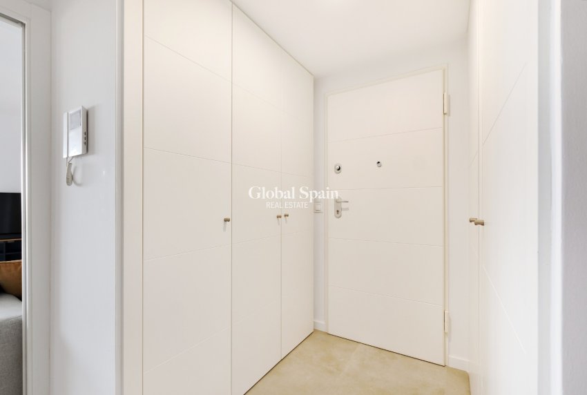 Revente - APPARTEMENT -
ORIHUELA COSTA - DEHESA DE CAMPOAMOR