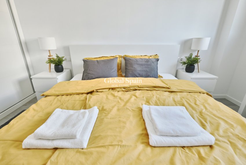 Revente - APPARTEMENT -
ORIHUELA COSTA - DEHESA DE CAMPOAMOR