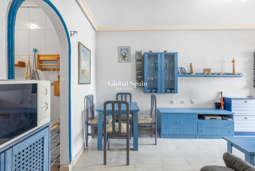 Revente - APPARTEMENT -
ORIHUELA COSTA - La Florida