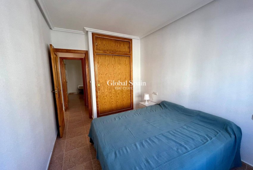 Revente - APPARTEMENT -
ORIHUELA COSTA - La Florida