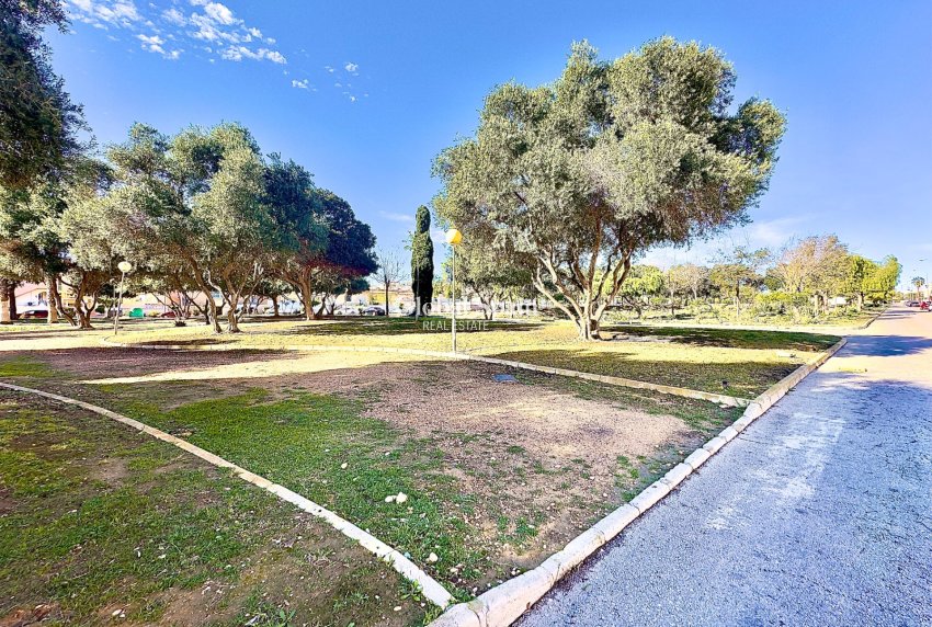 Revente - APPARTEMENT -
ORIHUELA COSTA - La Florida