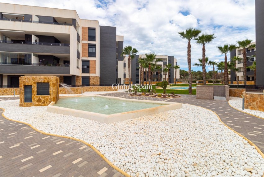 Revente - Appartement -
ORIHUELA COSTA - La Florida