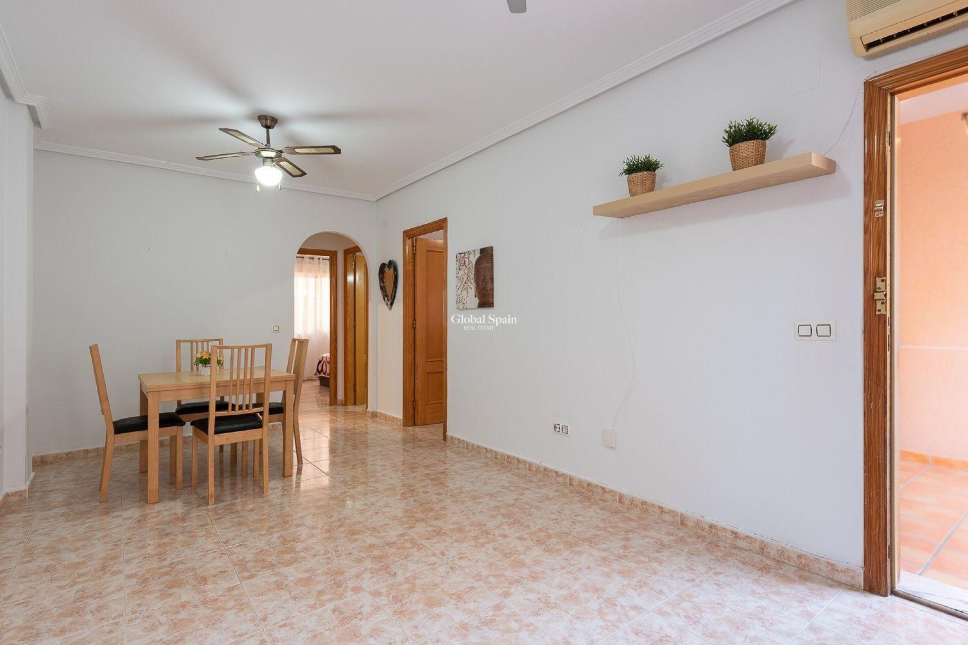 Revente - APPARTEMENT -
ORIHUELA COSTA - La Regia