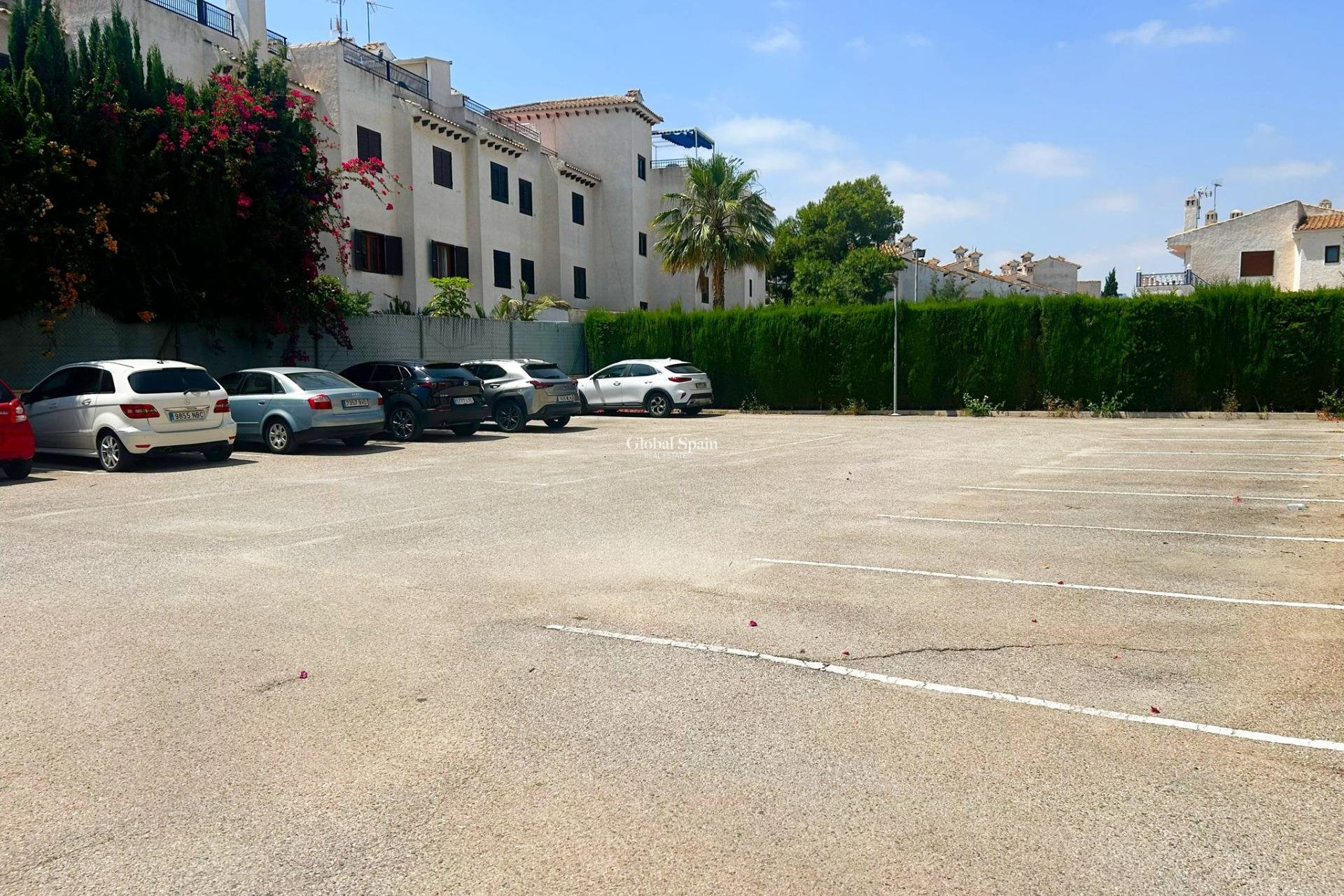 Revente - APPARTEMENT -
ORIHUELA COSTA - La Regia