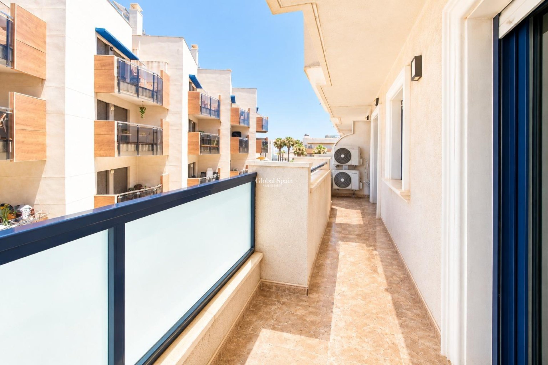 Revente - APPARTEMENT -
ORIHUELA COSTA - La Regia