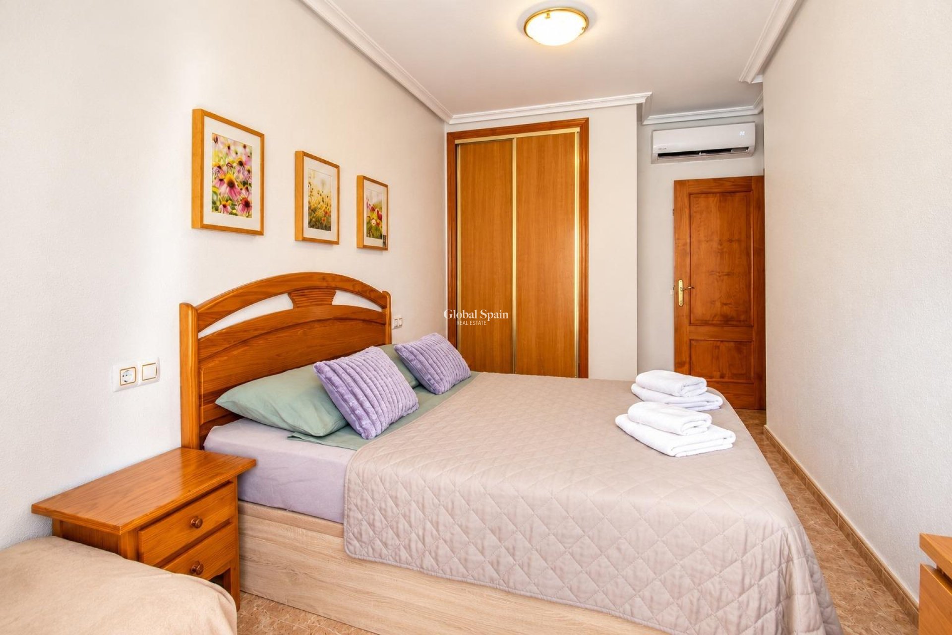 Revente - APPARTEMENT -
ORIHUELA COSTA - La Regia