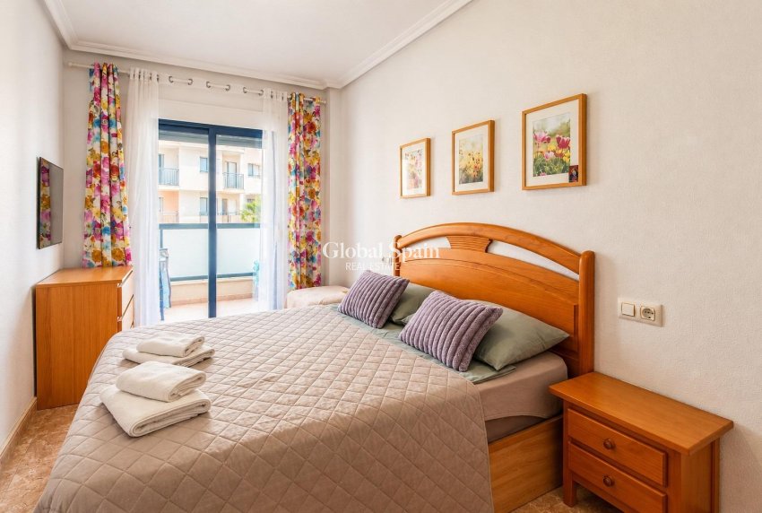 Revente - APPARTEMENT -
ORIHUELA COSTA - La Regia