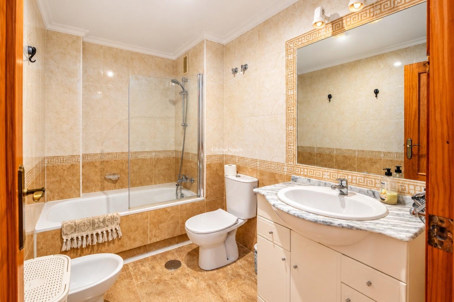 Revente - APPARTEMENT -
ORIHUELA COSTA - La Regia