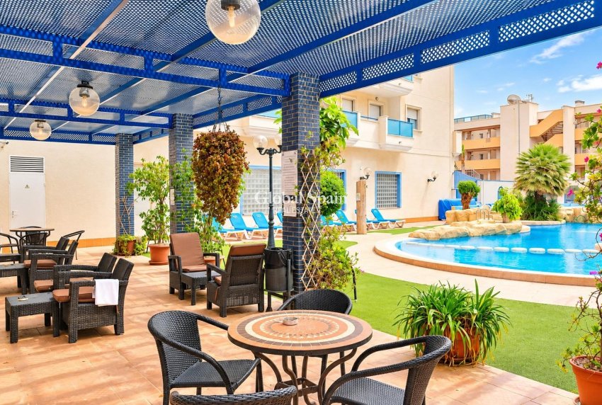 Revente - APPARTEMENT -
ORIHUELA COSTA - La Regia