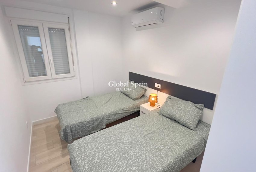 Revente - APPARTEMENT -
ORIHUELA COSTA - La Regia