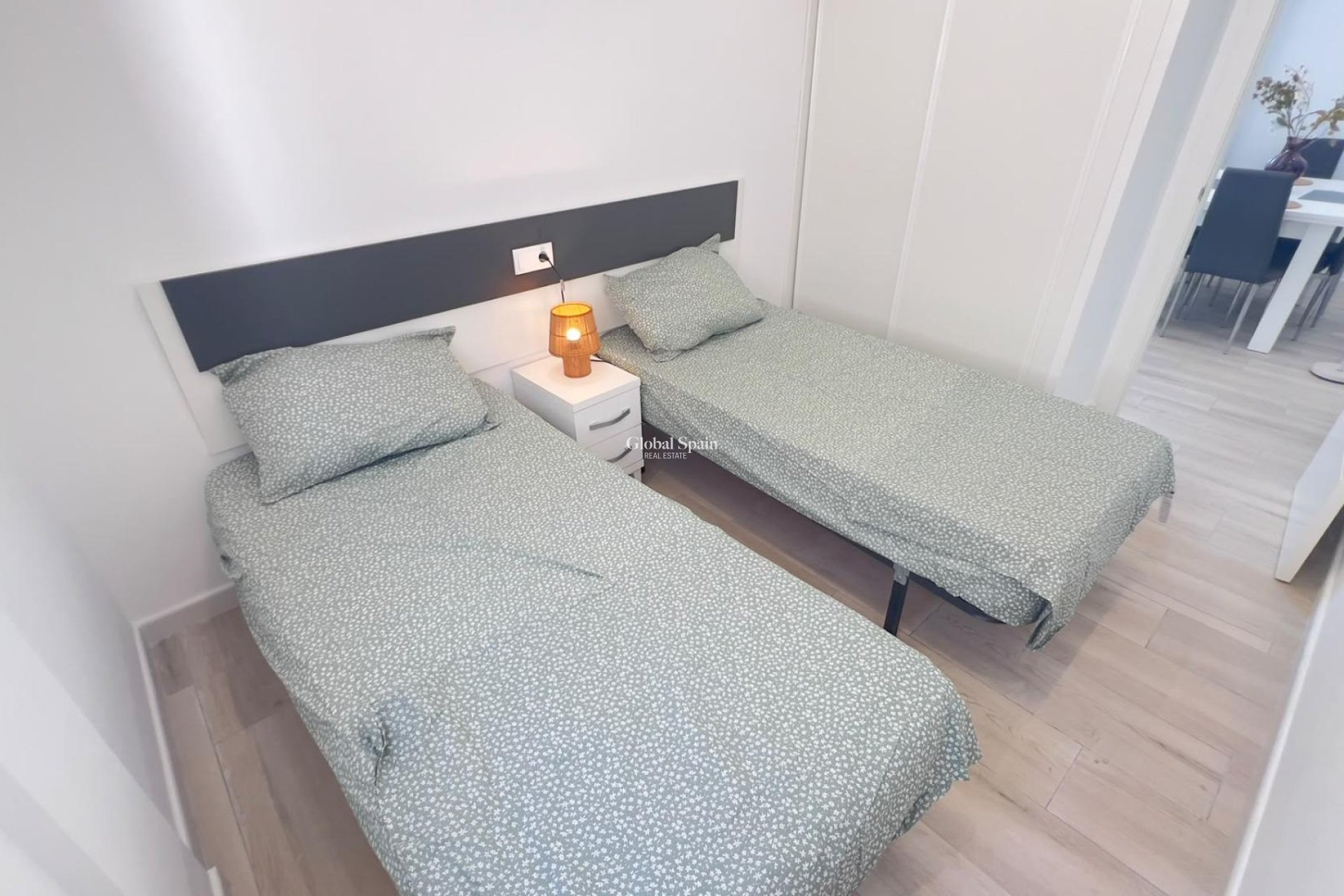 Revente - APPARTEMENT -
ORIHUELA COSTA - La Regia