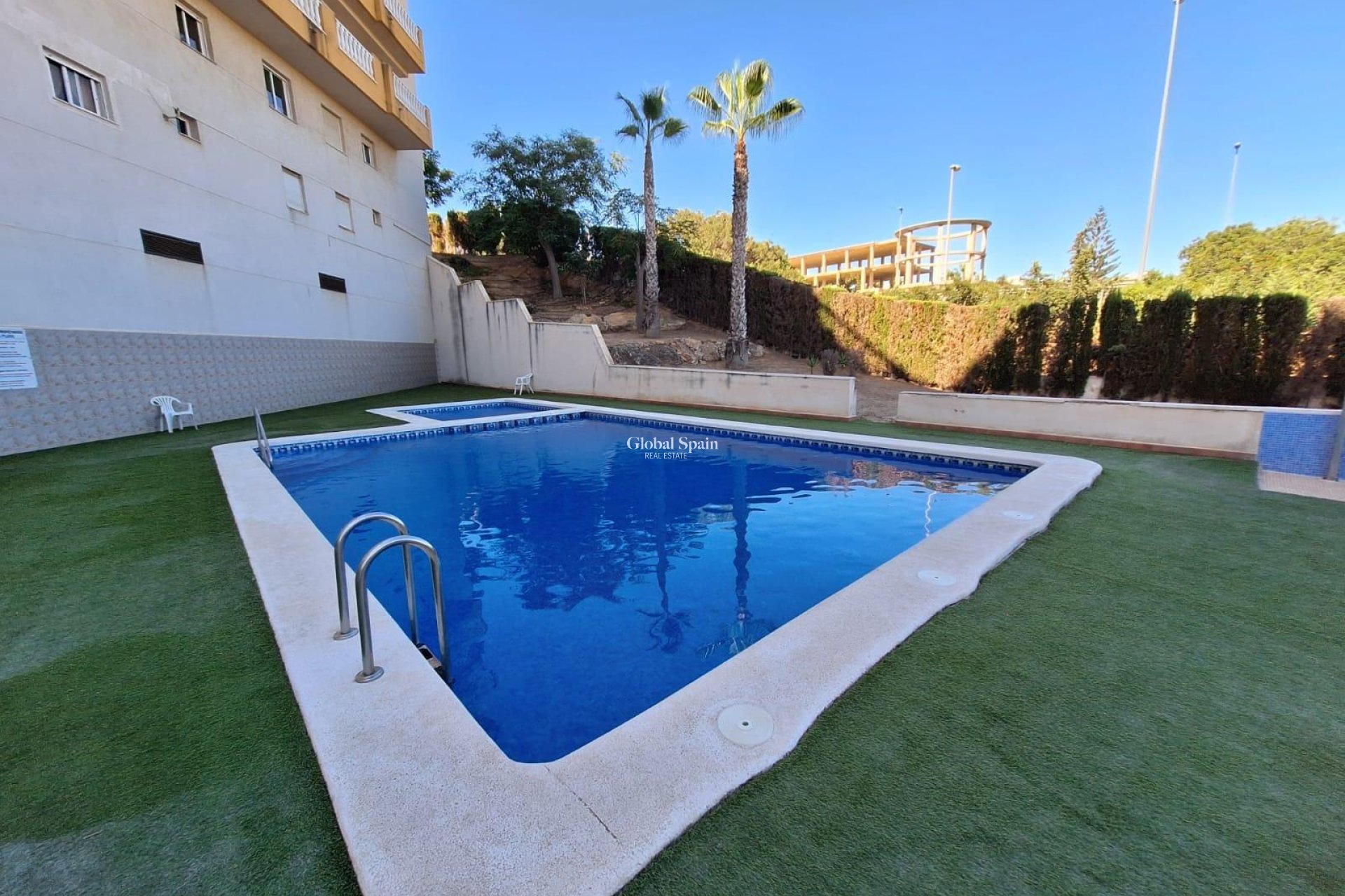 Revente - APPARTEMENT -
ORIHUELA COSTA - La Zenia