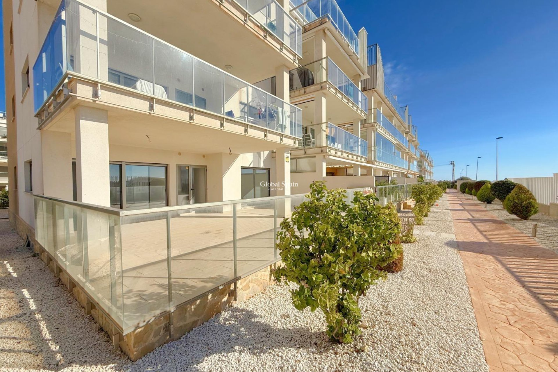 Revente - APPARTEMENT -
ORIHUELA COSTA - La Zenia